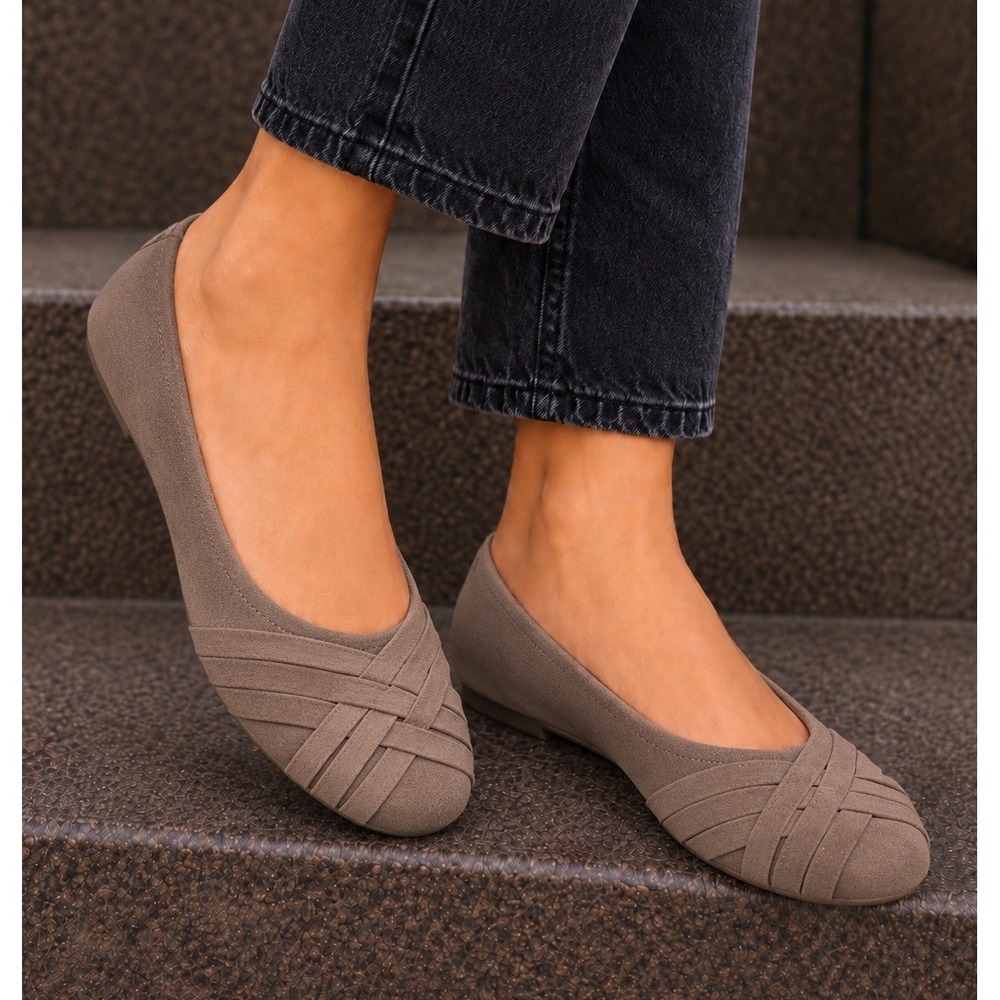 Veittes Womens Microfiber Criss Cross Ballet Flats Sz 10W Taupe Brown Round Toe